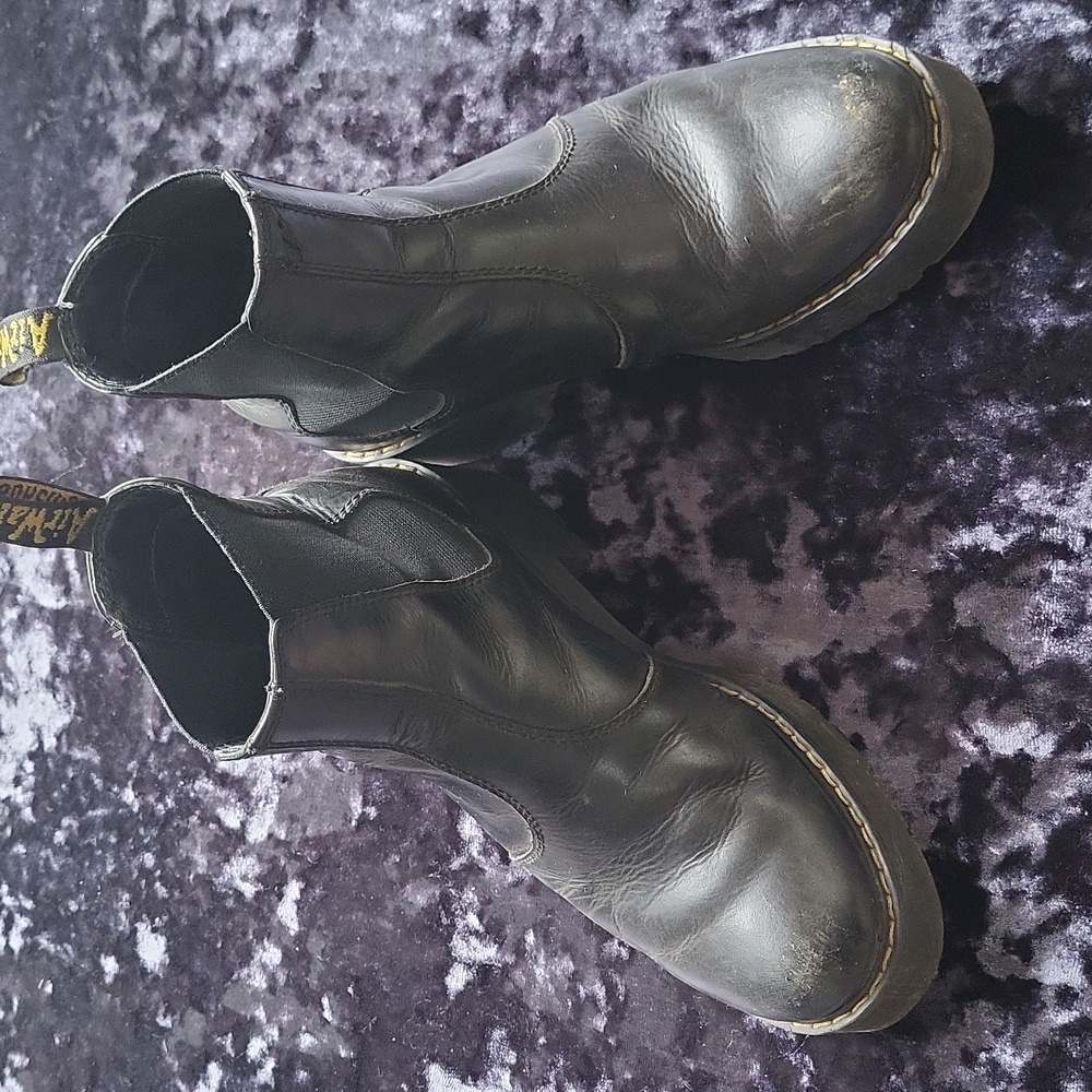 Doc Martens Chelsey Boots